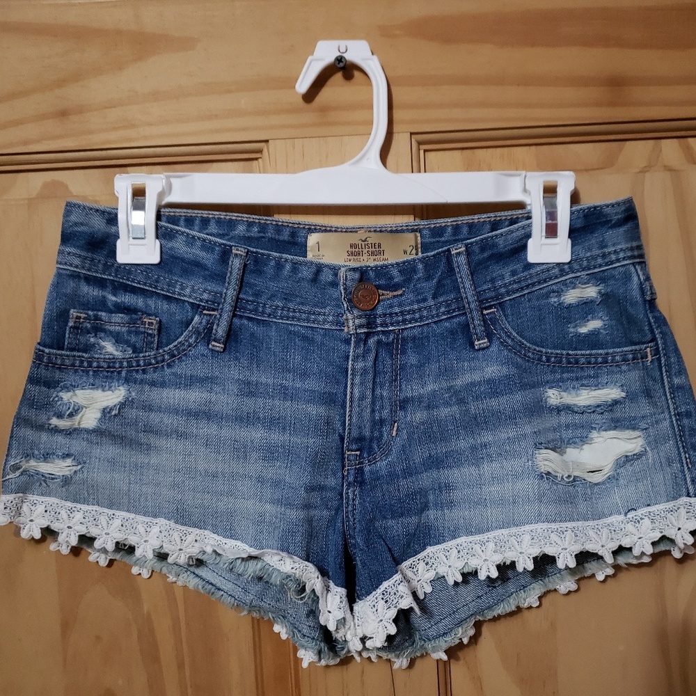 🌸Hollister Flower Laced Jean Shorts